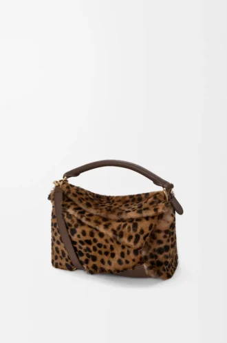 Bej/kahverengi baskılı shearling kumaştan üretilmiş küçük Puzzle Edge çanta