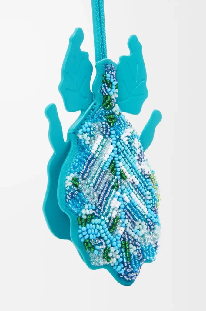 Boncuklu deriden yaprak böceği anahtarlık charm Deep Turquoise
