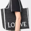 Büyük LOEWE Font Tote, rafya, Siyah
