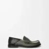 Campo flap back loafer, mumlanmış dana derisi, adaçayı/siyah