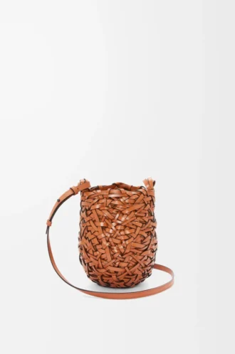 Dana derisinden üretilmiş küçük Nest Basket çanta Tan