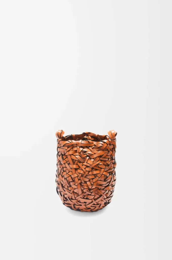 Dana derisinden üretilmiş küçük Nest Basket çanta Tan