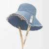 Denim ve dana derisinden yıpranmış balıkçı şapkası Mavi Denim