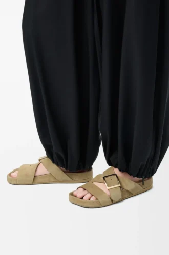 Ease Buckle süet slayt Sahara