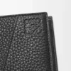 Esnek damarlı dana derisinden üretilmiş Puzzle bifold cüzdan Siyah