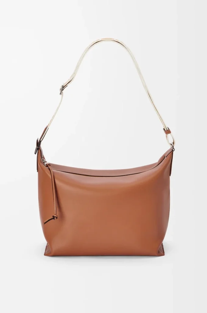 Esnek, pürüzsüz dana derisi ve jakarlı Tan rengi Cubi Crossbody çanta