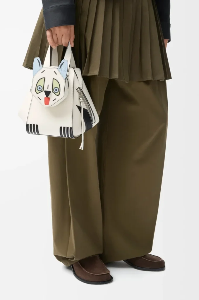 Futurist Cat kompakt Hammock çanta, klasik dana derisi, Soft White