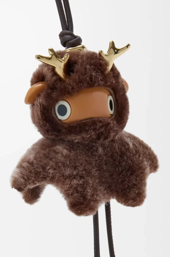 Kahverengi shearling Fawnie charm
