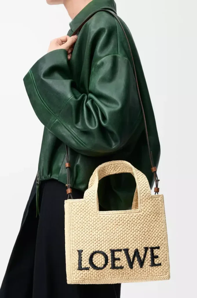 Küçük LOEWE Font rafya çanta Doğal
