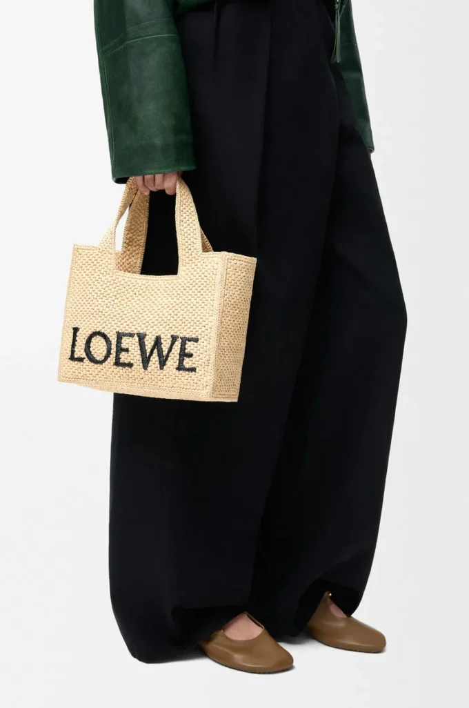 Küçük LOEWE Font rafya çanta Doğal