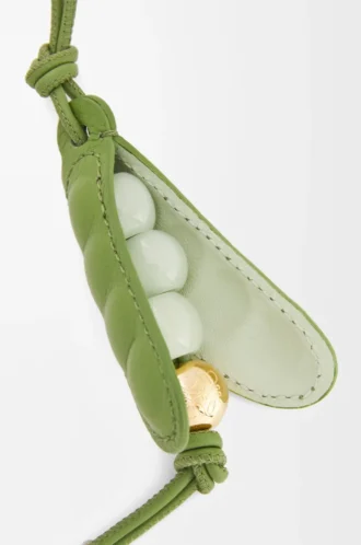 Klasik dana derisinden bezelye kabuğu charm, Spring Green/Spring Jade