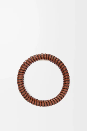 Klasik dana derisinden Interlock bileklik Tan