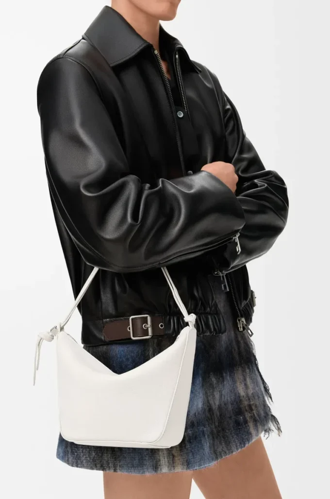 Klasik dana derisinden üretilmiş Mini Hammock hobo Çanta Yumuşak Beyaz