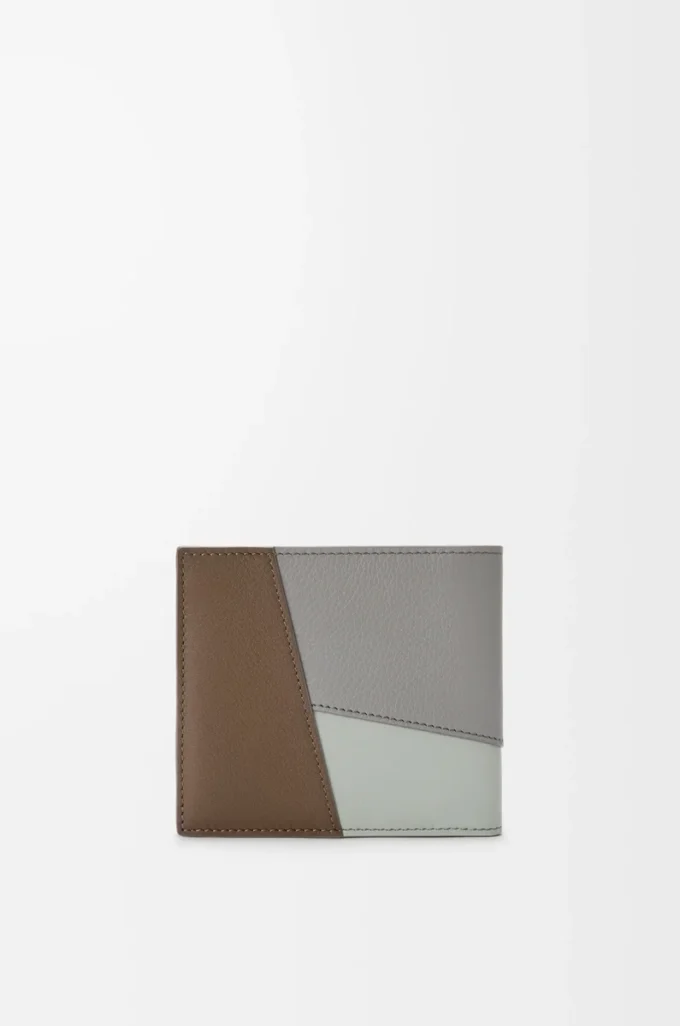 Klasik dana derisinden üretilmiş Puzzle iki katlı bozuk para cüzdanı Kış Kahvesi/Kül Grisi