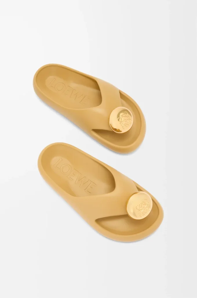 Köpük Pebble sandalet Orta Concealer/Altın