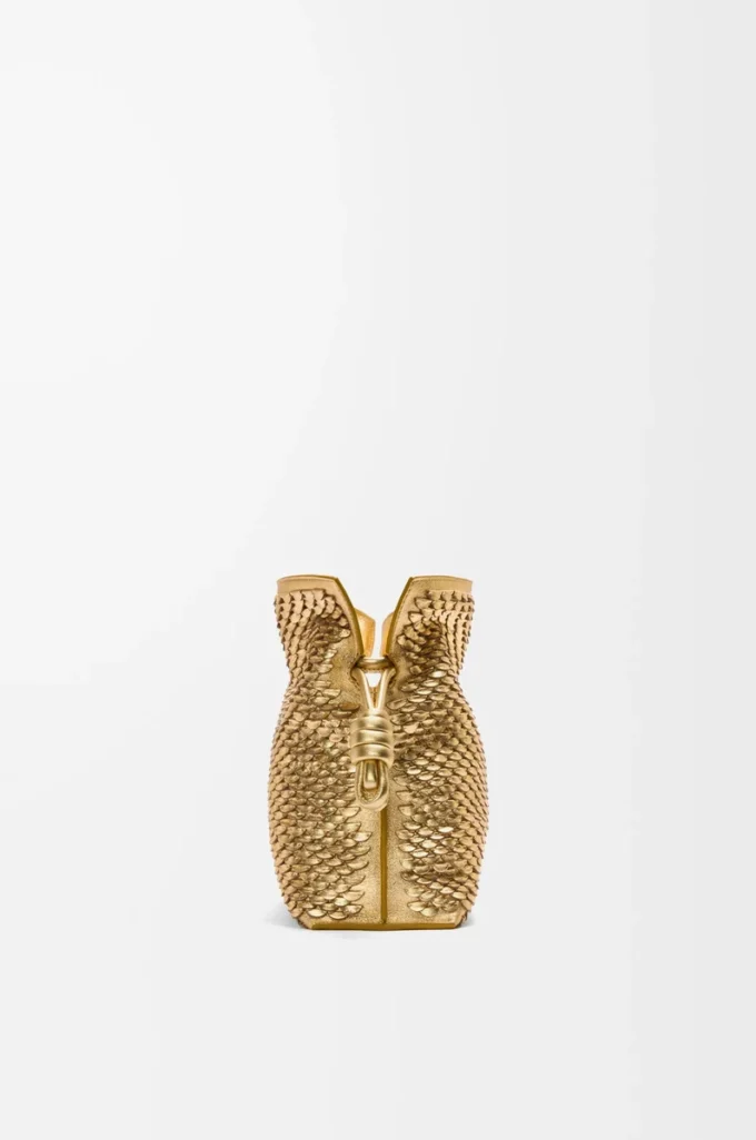 Lamine kuzu derisinden orta boy Flamenco clutch Gold