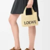 Mini LOEWE Font tote, rafya Doğal