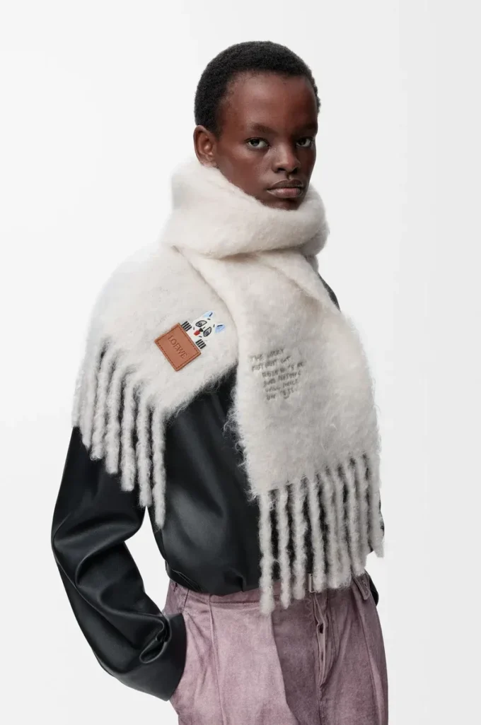 Mohair ve yün karışımı eşarp Beyaz