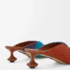 Nakışlı kanvas Toy mule Karamel/Parlak Yeşil