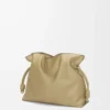 Nappa dana derisinden büyük Flamenco clutch Çamur Yeşili