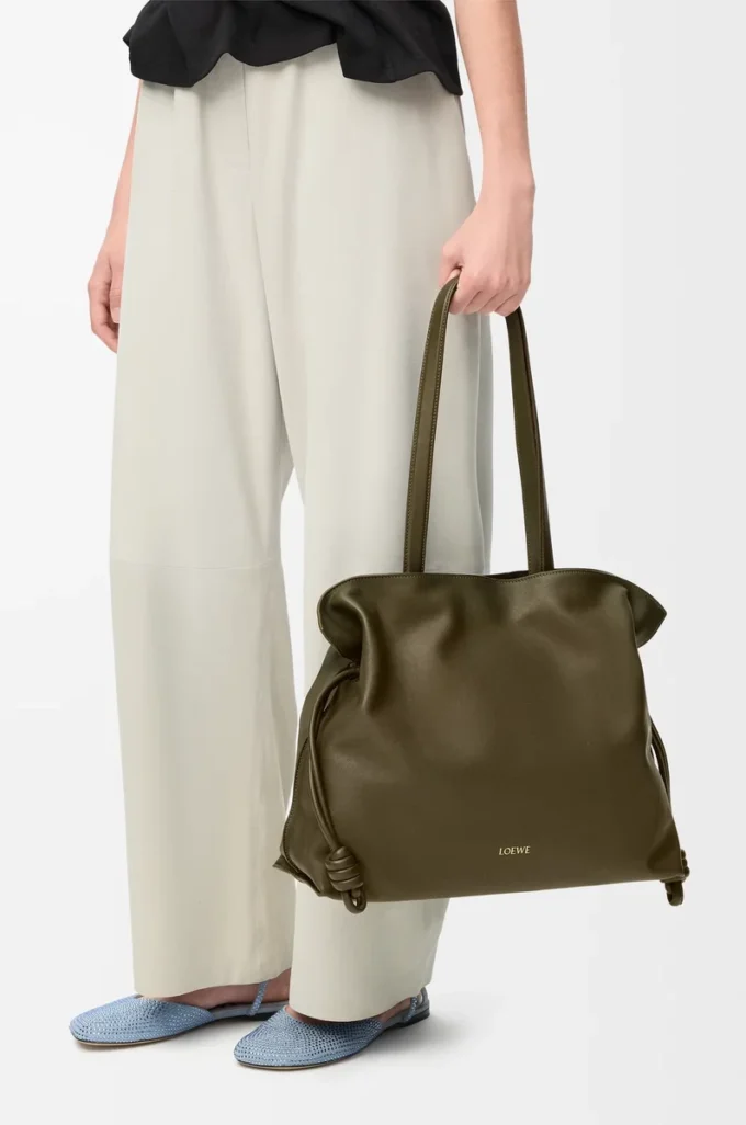 Nappa dana derisinden büyük Flamenco clutch Dark Khaki