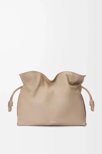 Nappa dana derisinden büyük Flamenco clutch Sand