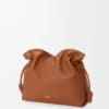 Nappa dana derisinden büyük Flamenco clutch Squirrel