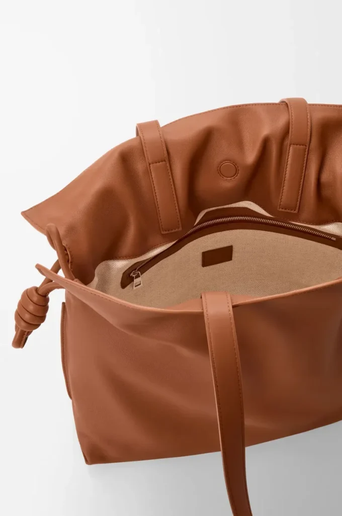 Nappa dana derisinden büyük Flamenco clutch Squirrel