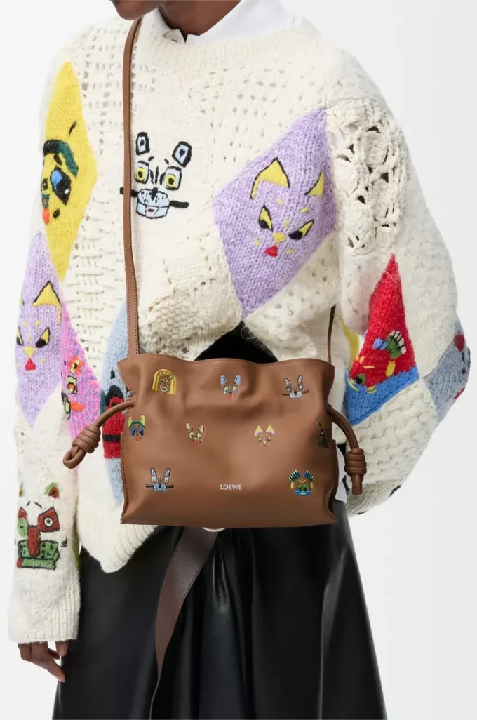 Nappa dana derisinden Cats mini Flamenco el çantası Mocha