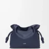 Nappa dana derisinden orta boy Flamenco clutch çanta Abyss Blue