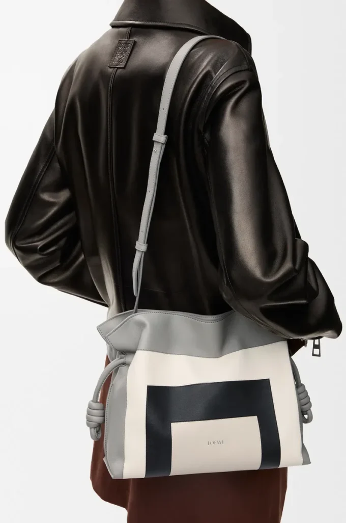 Nappa dana derisinden orta boy Flamenco clutch Grey/Light Ghost