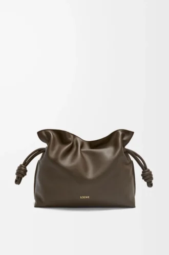 Nappa dana derisinden orta boy Flamenco clutch Çikolata