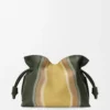 Nappa dana derisinden orta boy Flamenco clutch Landscape, Bottle Green/Ochre