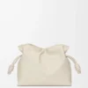 Nappa dana derisinden orta boy Flamenco clutch Sea Salt
