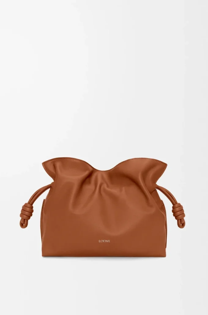 Nappa dana derisinden orta boy Flamenco clutch Squirrel