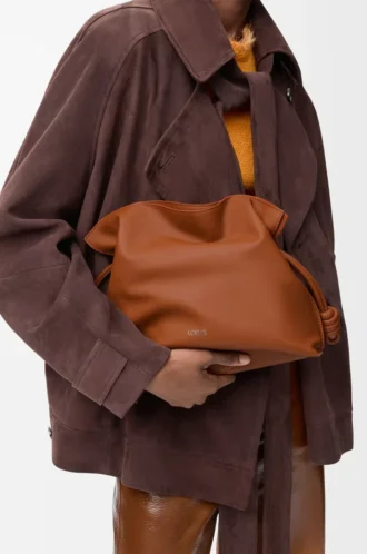 Nappa dana derisinden orta boy Flamenco clutch Squirrel
