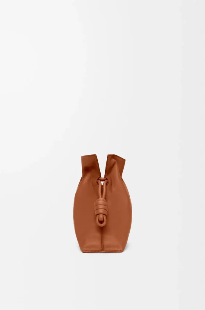 Nappa dana derisinden orta boy Flamenco clutch Squirrel