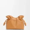 Nappa dana derisinden orta boy Flamenco clutch Warm Desert
