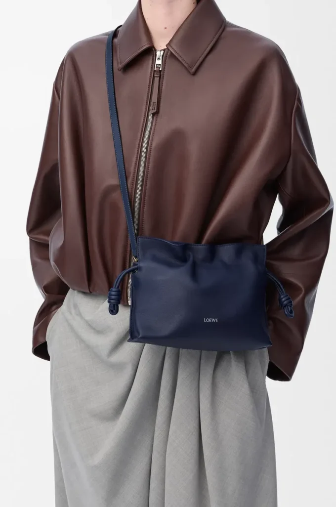 Nappa dana derisinden üretilmiş mini Flamenco clutch çanta Abyss Blue