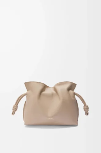 Nappa dana derisinden üretilmiş Mini Flamenco clutch Sand