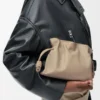 Nappa dana derisinden üretilmiş Mini Flamenco clutch Sand