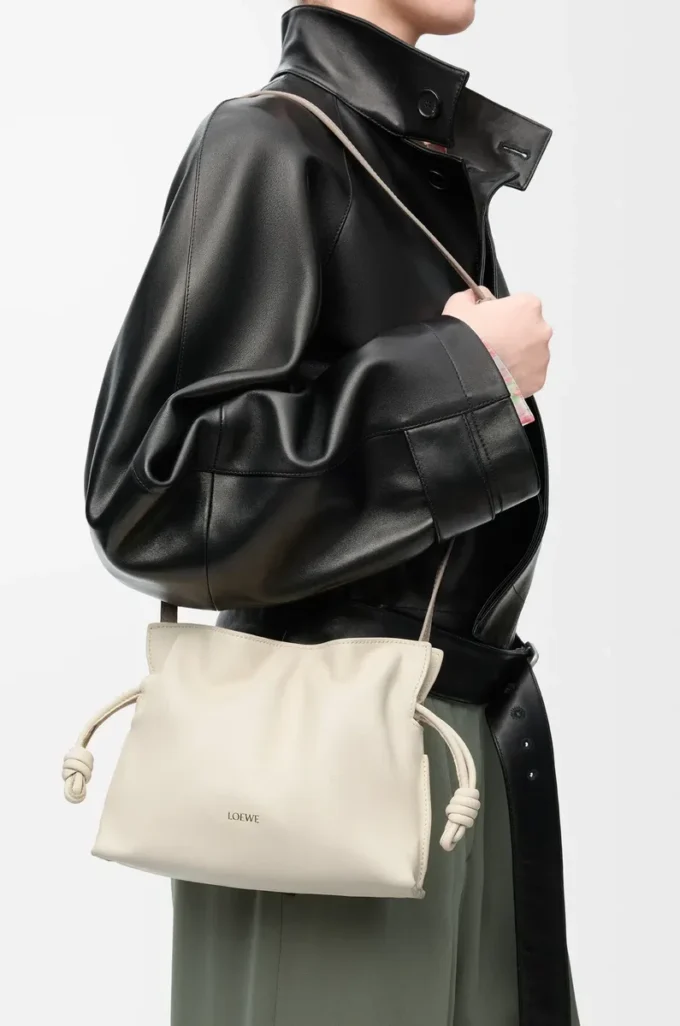 Nappa dana derisinden üretilmiş Mini Flamenco clutch Sea Salt