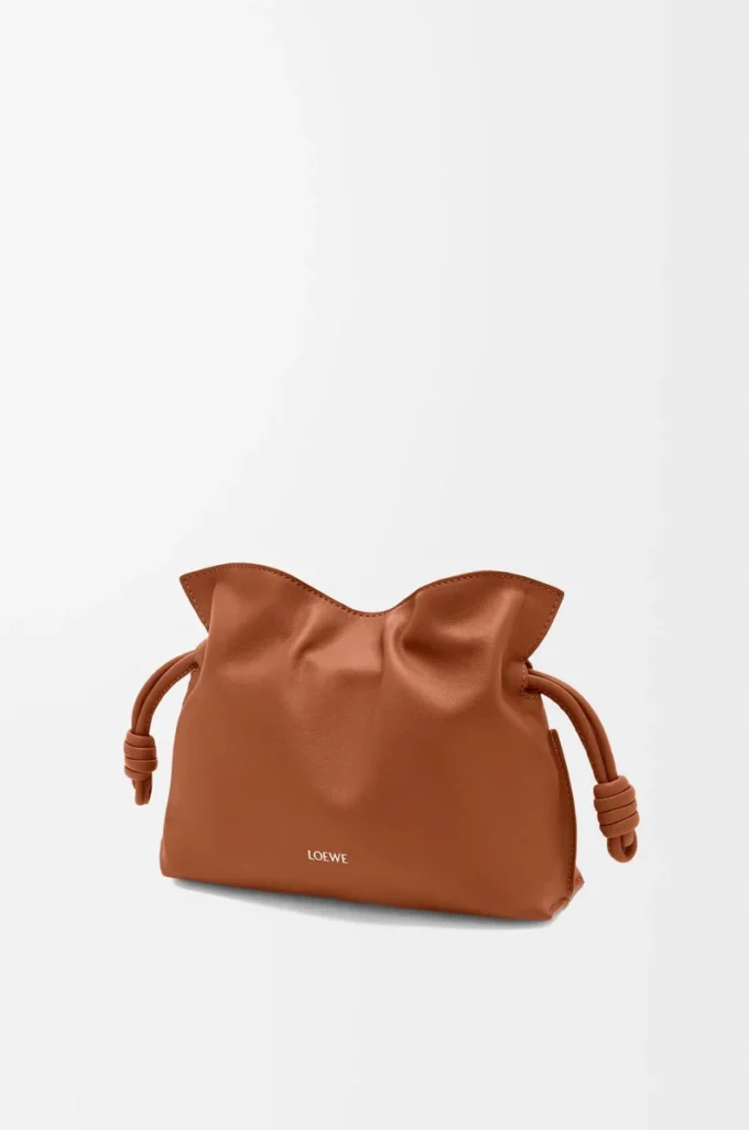 Nappa dana derisinden üretilmiş mini Flamenco clutch Squirrel