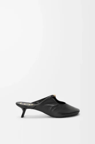 Nappa kuzu derisinden Pebble Soft mule, Siyah