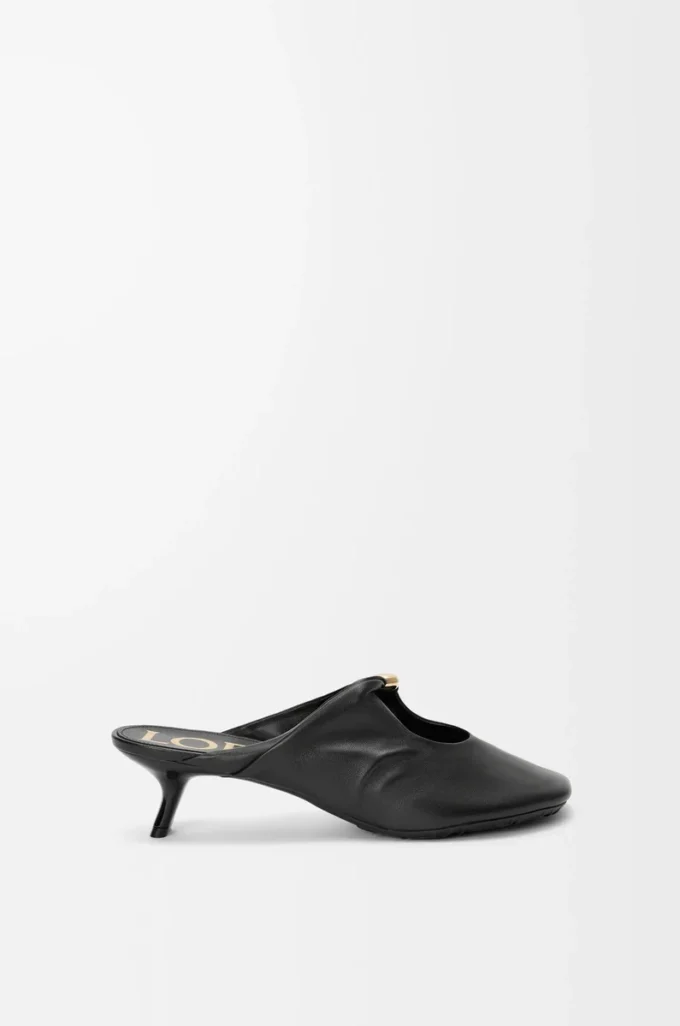 Nappa kuzu derisinden Pebble Soft mule, Siyah
