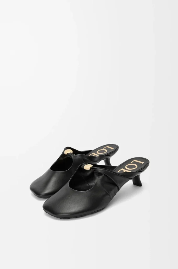 Nappa kuzu derisinden Pebble Soft mule, Siyah
