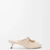 Nappa kuzu derisinden üretilmiş Pebble Soft mule Dough