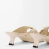 Nappa kuzu derisinden üretilmiş Pebble Soft mule Dough