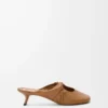 Nappa kuzu derisinden üretilmiş Pebble Soft mule Oak