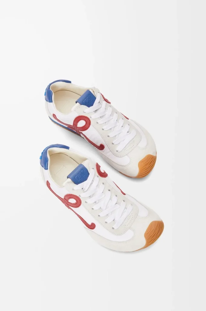 Naylon ve dana derisinden üretilmiş Ballet Runner 2.0 Beyaz/Kırmızı/Mavi